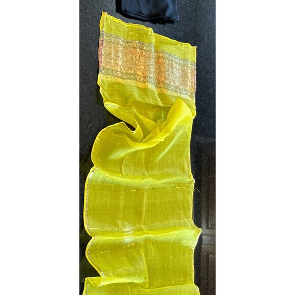 Vintage Scarf Yellow & Gold 100% Pure Silk Gold Thread Floral Pattern Handwoven - Picture 7 of 10